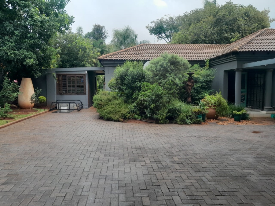 3 Bedroom Property for Sale in Safari Gardens North West